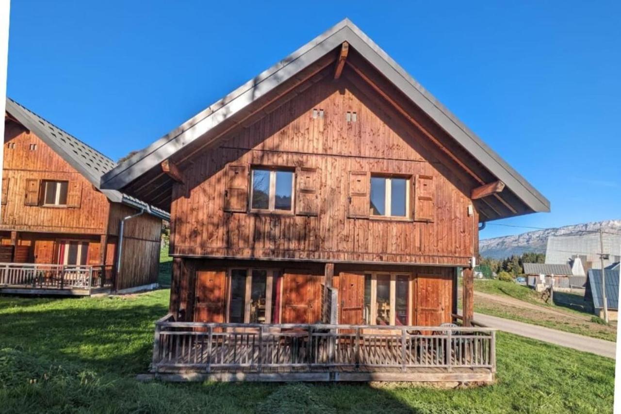 Chalet Moeki Acces Piscine Sauna Les Deserts  Exterior photo